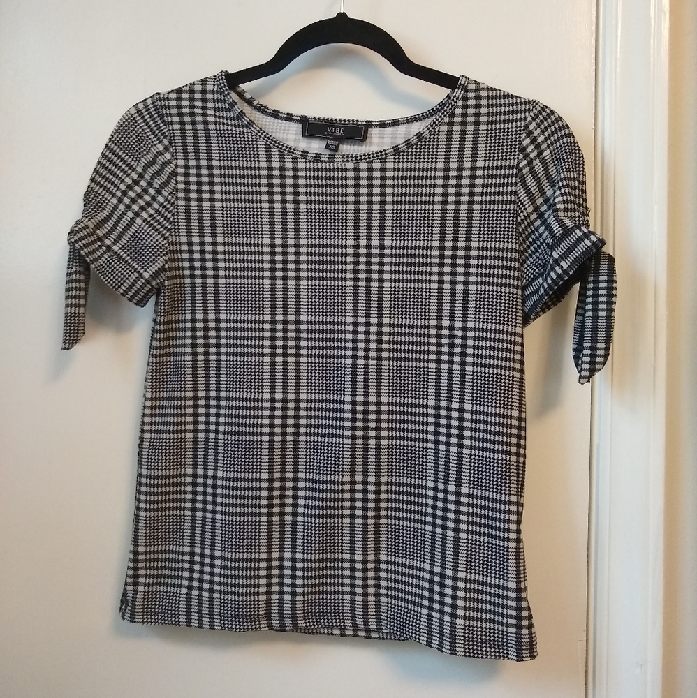 Plaid top